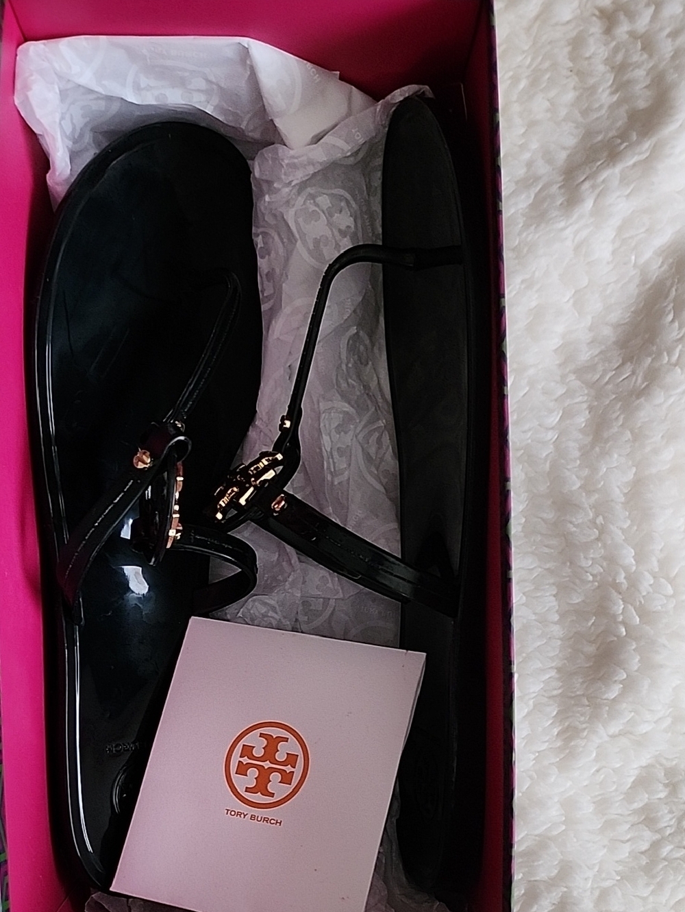 Tory Burch Black Jelly Thong Sandals with Gold Logo - Picture 4 of 6